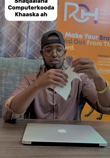 ‏My laptop 😘😅 #somalitiktok #hargeisa #viral_video