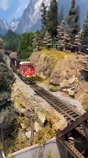 #scaletrains #hoscale #customweathering #loksound #cnrail #rivetcounter #bcrail #truelinetrains #rapidotrain #getier4gevo #cn quick run by