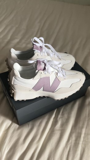 Unboxing the New Balance 327 All White Sneakers