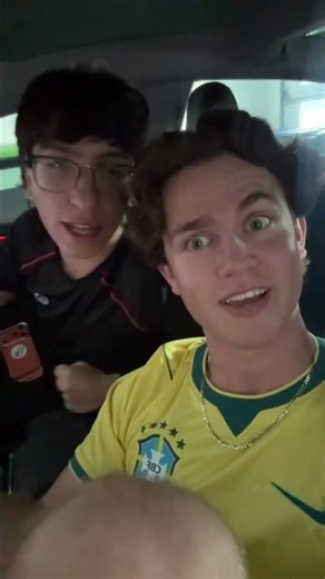 Nadwe and Oof sing a song together 👀