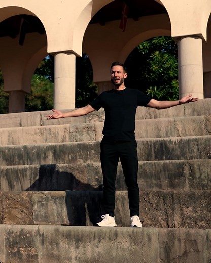 In or out? On clay, it’s hard to tell 🧱 That’s why we’ve introduced Live Electronic Line Calling: advanced technology more accurate than the human eye 🎯 = more consistent calls, no matter the conditions. | ATP Tour