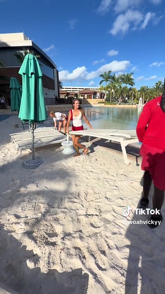 Woah Vicky (@woahvickyy)’s video of baby dancing baby