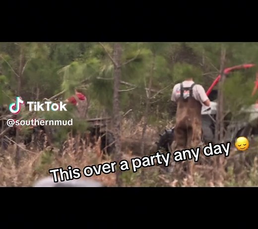 Mud and trail sodassss🥱 #fyp #fypシ #foll #mud #club #share #help #fourwheeler #mudbog #mississippi