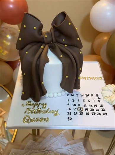 Pre-order Valentine's Day Gifts in Dubai