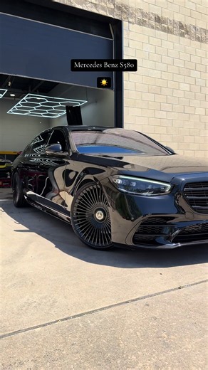 Mercedes Benz S580 Clean: Exterior & Key Features Review
