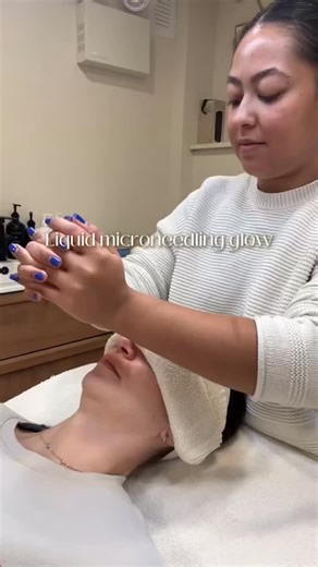 Alize Vazquez on Instagram: "So easy to fall in love with this treatment ✨ Cell Story Liquid Microneedling is the glow-boosting, skin-repairing treatment your skin didn’t know it needed. Unlike traditional microneedling, this uses spicules + liquid growth factors to deeply stimulate the skin without needles — making it gentler, yet insanely effective. ✨ Boosts collagen + elastin ✨ Improves texture, acne, scarring & pigmentation ✨ Strengthens the skin barrier ✨ Gives that smooth, glass-skin glow 