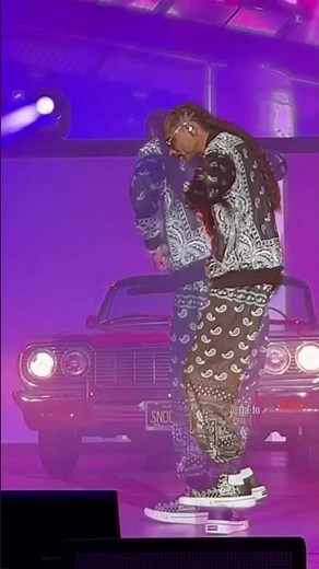 Snoop Dogg Crip Walk #westcoast #hiphop #oldschool #90s #rap #happybirthday #snoopdogg #shorts