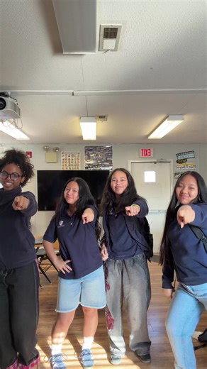 Looping the baby boos ft @🍧🛍️🌷💘🫰 @beccabadoobeee and maya #loopingtheroom #babyboo #friends #school