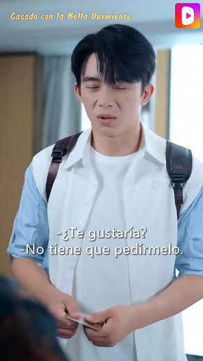 1.2M views · 68K reactions | https://page.dramabuzzs.com/s2l/47616.html Para pagar los gastos médicos de sus padres, Lin Yichen acepta un matrimonio de conveniencia. Aunque creía que su esposa, Wei Shuhan, tenía casi cuarenta, resulta ser una joven hermosa. Con sus cuidados, ella se recupera, pone a prueba su sinceridad y abandona el hospital. | DramaWave - Transmitir Dramas y TV en vivo | Facebook