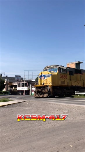 Union Pacific SD70M 3880 #up3880 #railroadphotography #sd70ah #railroad #railsupremacy #railfan #es44ac #railroadphotographer #railfanning #railroads_of_america #mexico #railfans_of_instagram #trenmaya #photography #trains #kcs #kcsm #trains_worldwide #acambaro #worldwiderailfans #railway #trenes #canon #gopro #trainspotting #trending #reels #bnsf #csx #canadianpacificrailroad | Kcsm 417