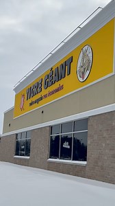 Prêt pour une soirée pyjama en famille? 💖 Les pyjamas agencés pour la famille avec les personnages favoris de Disney sont arrivés. De Lightning McQueen à Stitch, trouvez votre favori à meilleur prix! Procurez-vous les styles les plus adorables de la saison à des prix que vous adorerez. Magasinez à votre Tigre Géant local ou au tigregeant.com aujourd’hui! | Tigre Géant