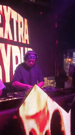 We trappin hard 🔥 Deez Wubs on the wheels of steel! This is extra syrup! | CLUB 22