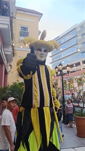 I meet a Giant Jester at Venice Mall in BGC Manila Philippines