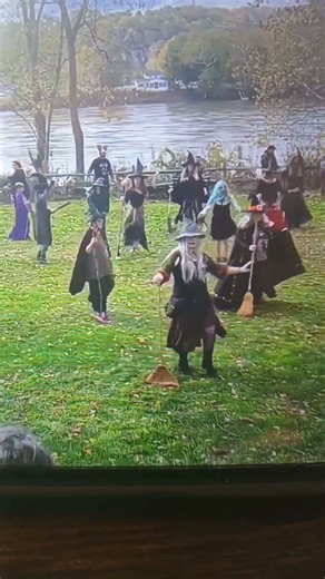 THANKSGIVING WITCHES DANCE FOR DR WU #wisdom