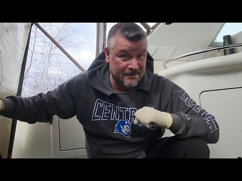Changing the rudder packing on our Sea Ray Sundancer