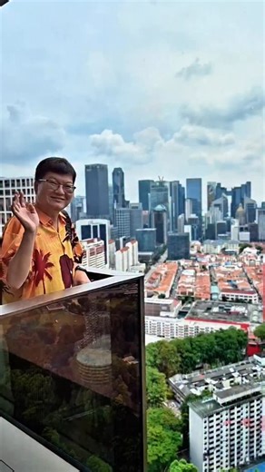 🔥 Why gas heaters are trending?? Luxury condos are switching from electric instant heaters to gas, and it’s not just for the atas crowd. Gas water heaters give you hot water on demand, lower energy costs, and a smaller carbon footprint. Plus, they can supply multiple bathrooms at once, so no one needs to queue for the shower anymore. And yes, City Energy also installs them for HDB homes too, as long as your gas point is in the right spot. Smarter hot water, cleaner bathrooms, and more efficient