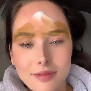 How to have the eyebrows that you always wanted: You can try to have microblading. Microblading is the process of semi-permanent makeup. In fact it is a form of tattoo but it doesn’t look like a traditional tattoo like we have always known before. Microblading is the process of tattooing tiny hair strokes that mimic your real eyebrows. First, we study the way and pattern of your hair growth to come up with the natural pattern to match perfectly with your real hair. The key is to make your brows 