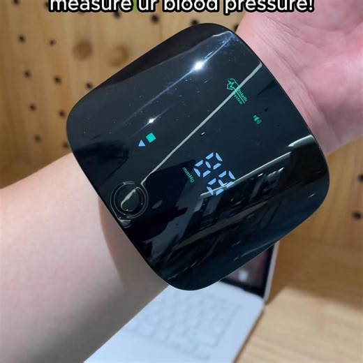 Designed for easy senior use. The large screen, clear voice, and one-button operation empower independent health checks. ✨ Big Display. Loud Voice. Simple Use. 🎯 Independence at Home Order now, ship fast! #SeniorFriendly #IndependentLiving #EasyToUse | Meritand&Maker