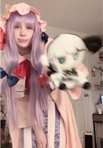 MUKYU #patchouliknowledge #patchouli #patchoulicosplay #touhouproject #touhou #touhoucosplay #coser #cosplayer #kawaii #fumofumo #youmukonpaku