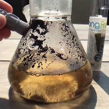 What is the best way to clean a bong?