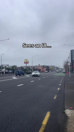 Exploring the Interior of the BMW i8