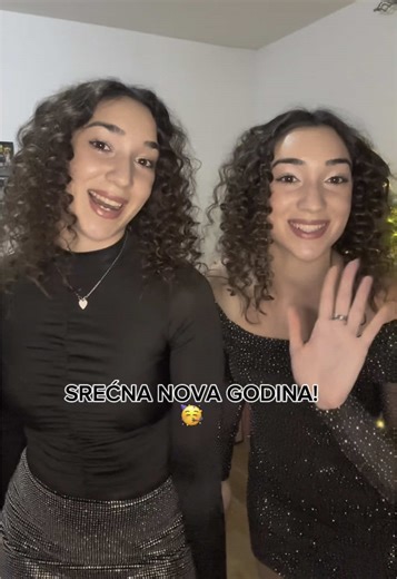 Poslednji GRWU u 2025. godini🥳 (spremate se sa nama za proslavu Nove Godine) Moramo da vam kažemo da smo odušvljene kako smo se obukle i baš se radujemo proslavi🫶🏽 Ova godina nam je bila puna poslovnih uspeha, lepih ljubavi, prijateljstva... Zahvalne smo i svakom teškom trenutku jer nas je ojačao. Zahvalne smo i svakoj grešci jer smo zbog nje postale bolji ljudi, bar malo. Vama želimo zdravlja jer je to najveći blagoslov, a sve lepo će posle samo dolaziti. Hvala što ste uz nas i što nam veruj