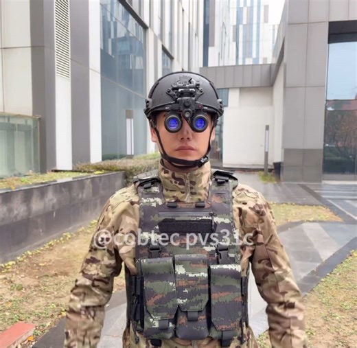 PVS31C Binocular Night Vision Goggles. Make you can see everything at night except the sun.#night #nightvision #mechanic