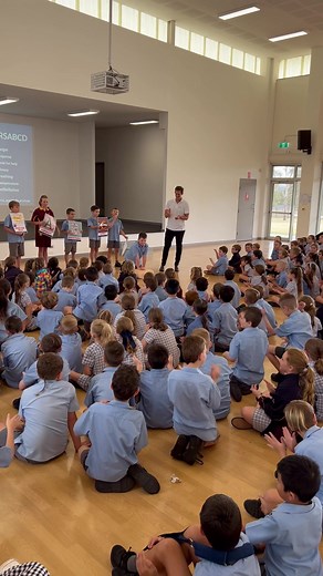 School CPR Demonstration by Lifeguard Maxi - Educational and Lifesaving Event