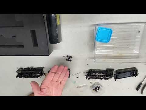 Wiring my new layout and fixing a steam locomotive.