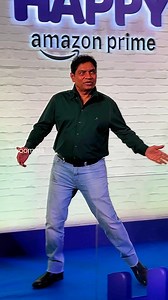 🔊”Love you Johnny Sir” lotsa love flying in as this one poses for pictures at a movie screening in Juhu. Johnny Lever | Voompla