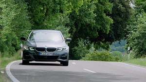 The all-new BMW 3 Series Plug-in Hybrid Driving Video