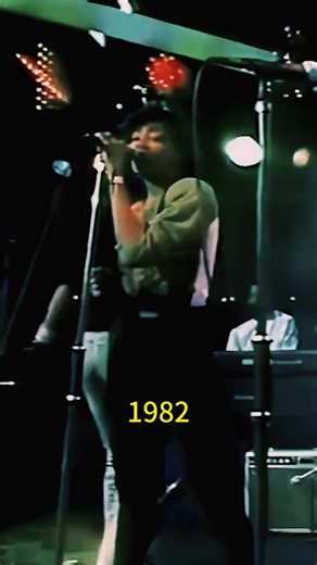 A Night to Remember: Classic 80s and 90s Hits