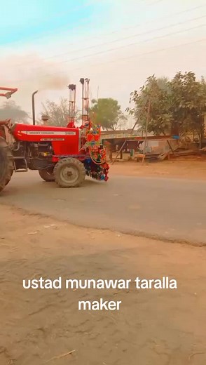 Intricate Decorated Truck by Ustad Munawar Taraila Maker