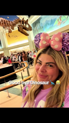 One last ride on Dinosaur this weekend before it was officially extinct 🦕🦖✨ #disneytok #disneytiktok #disneycontent #disneyparks #disneytravel