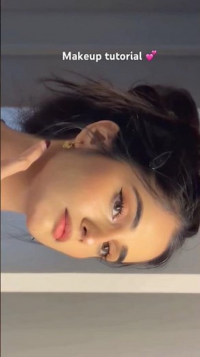 Watch full video for the complete makeup tutorial & final look ✨💄#makeuptutorial #makeupvlog