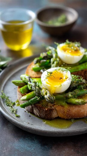 Lovely Little Breakfast Idea: Fresh Asparagus and Egg on Sourdough Fresh asparagus and soft-boiled egg on warm sourdough is one of the simplest spring breakfasts. Tender asparagus, creamy yolk and a drizzle of Little Olive Oil Kalinjot Pure extra virgin olive oil bring a clean, green flavour that feels both nourishing and indulgent. Quick for weekdays, perfect for slow weekend mornings. #BreakfastRecipe #ExtraVirginOliveOil #SpringBreakfast #OliveOilRecipes