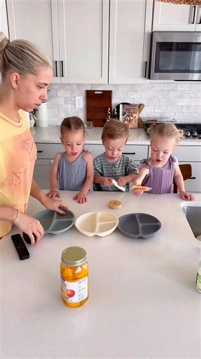 Morning Routine 🤩🤩 #triplets #mom #dayinmylife #momlife | Meredith Franklin