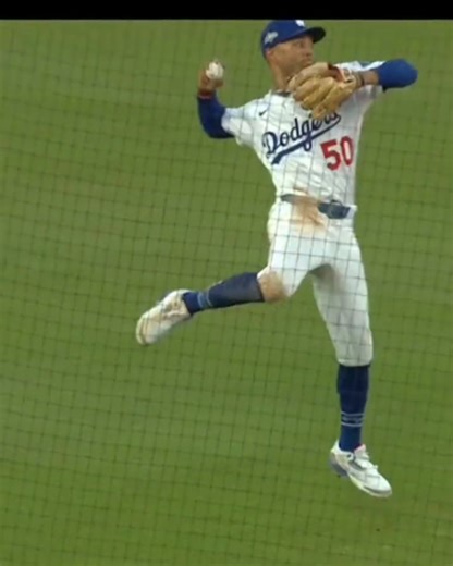 Mookie Betts incredible jump throw in the NLCS