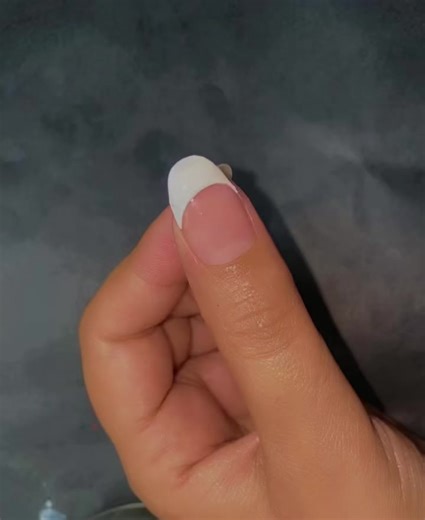 Easy way to make frenchtip nail at home💅🏡#nailsathome #nailsartvideos #nailsartdiy #nailsoftiktok💅 #cutenailsdesign #newnailsdesigns #nailsispo #musttrynail #newnailsdesigns #