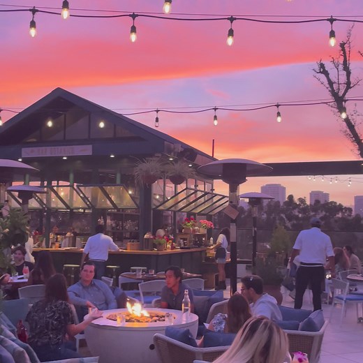 Experience rooftop Terra at Eataly Los Angeles! Enjoy seasonal dishes prepared with fresh, local ingredients on our wood-burning Italian grill paired with botanical cocktails and regional Italian wines – all while overlooking the bright views of the Hollywood Hills. Book your table! | Eataly Los Angeles