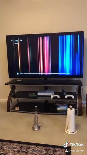 A Red Letter N Unfolds Into A Spectrum of Colors (Netflix)