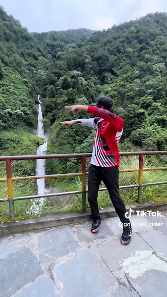 Exploring the Beautiful Nepal-China Border on Two Wheels