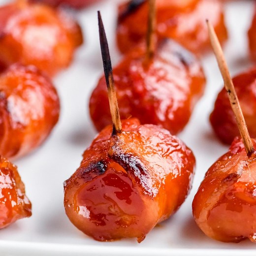 Recipe ✅: https://www.simplejoy.com/bacon-wrapped-water-chestnuts/ These Bacon Wrapped Water Chestnuts are easy to make, and even easier to eat! You will love this simpel recipe. | Simple Joy