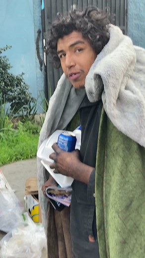 Helping the Homeless: Quaker Pregrain Community Support in Los Angeles