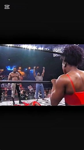 26 years ago 💪🏿💪🏿 Ahmed Johnson attacks Booker, forms Harlem Heat 2000 - 1/2000