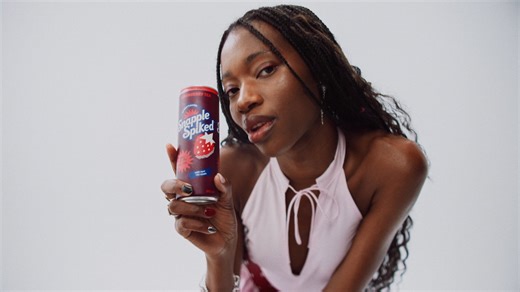 lian benoit : snapple strawberry
