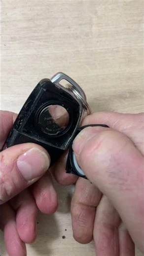 Hyundai Flip Key battery change -EASY DIY #automobile #remotebattery #mechanic #remotecontrol