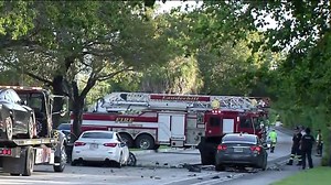 At least 4 hospitalized after crash in Lauderhill