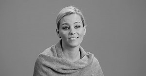 Elizabeth Banks On “Unfaithful”: “That Movie Is Hot as Hell”