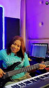 Worship bass passing notes for beginner, use them like this Get more new videos here https://youtu.be/-t2RFHdxN98 And please kindly Subscribe 🥰💚💚💚💚 | BassLady